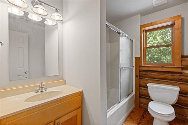 1355 White Road, White, GA 30184