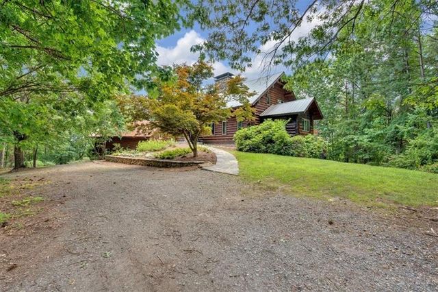 1355 White Road, White, GA 30184