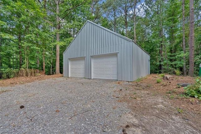 1355 White Road, White, GA 30184