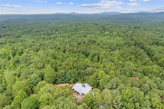 1355 White Road, White, GA 30184