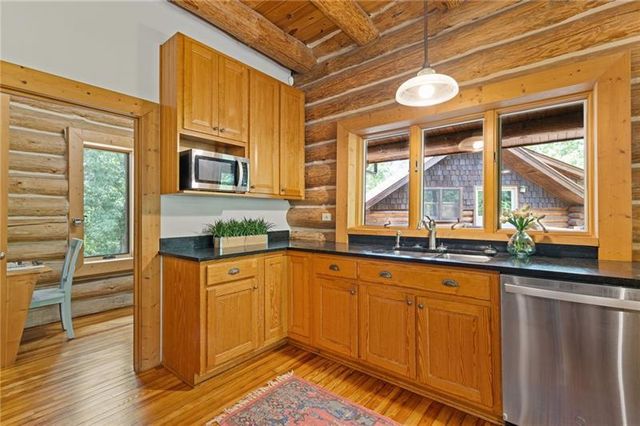 1355 White Road, White, GA 30184