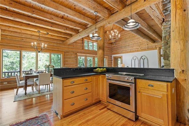 1355 White Road, White, GA 30184