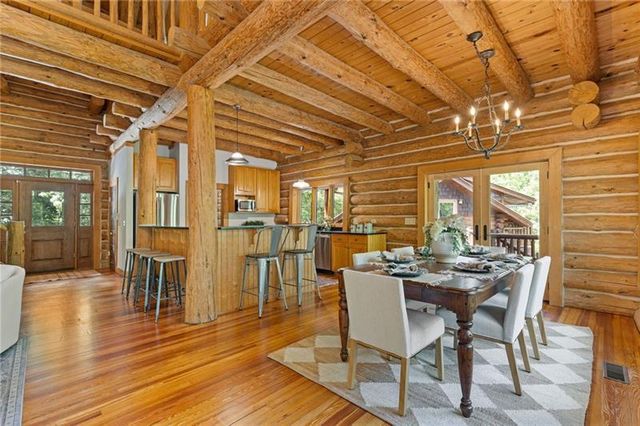 1355 White Road, White, GA 30184