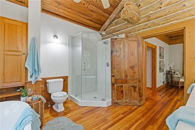 1355 White Road, White, GA 30184