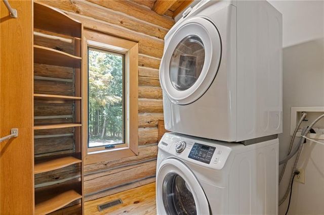 1355 White Road, White, GA 30184