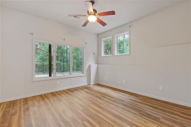 1355 White Road, White, GA 30184