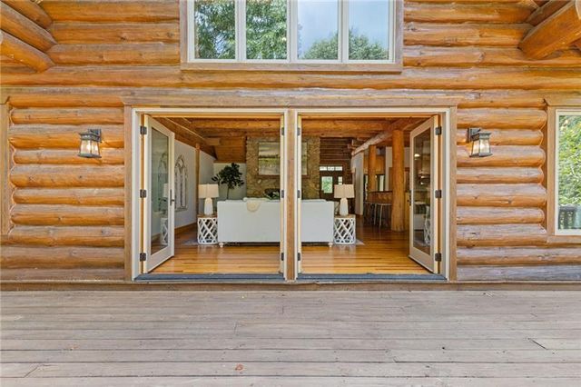 1355 White Road, White, GA 30184