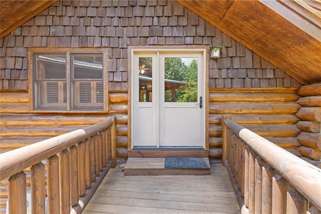 1355 White Road, White, GA 30184