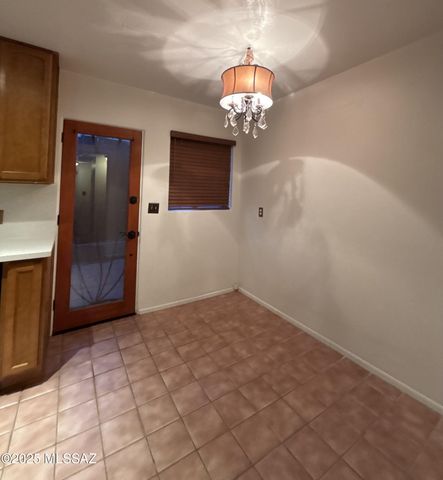 3039 E Hawthorne Street, Tucson, AZ 85716