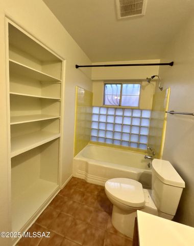 3039 E Hawthorne Street, Tucson, AZ 85716