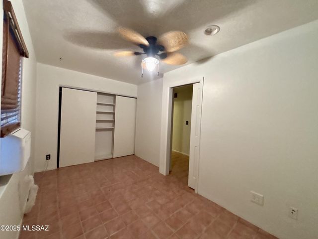 3039 E Hawthorne Street, Tucson, AZ 85716