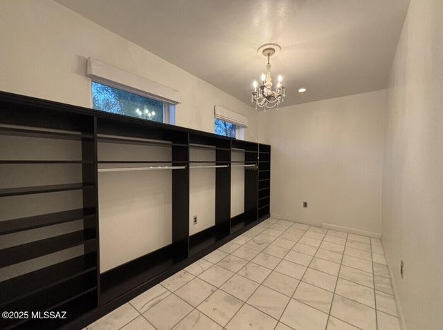 3039 E Hawthorne Street, Tucson, AZ 85716