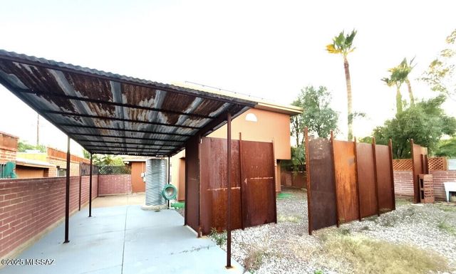 3039 E Hawthorne Street, Tucson, AZ 85716
