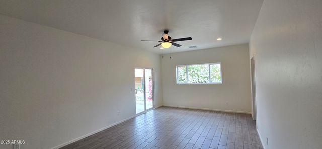 307 S Meadowood Lane, Sierra Vista, AZ 85635