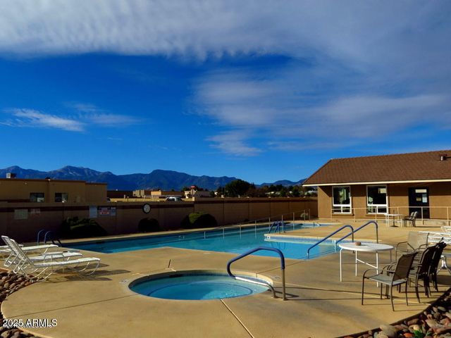 307 S Meadowood Lane, Sierra Vista, AZ 85635