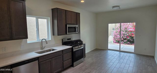 307 S Meadowood Lane, Sierra Vista, AZ 85635