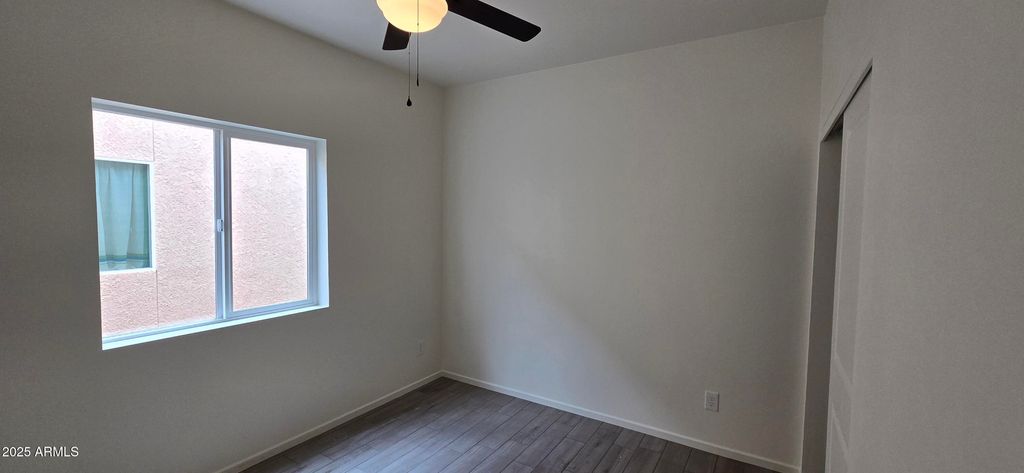 Image 11 of property listing at 307 S Meadowood Lane, Sierra Vista, AZ 85635