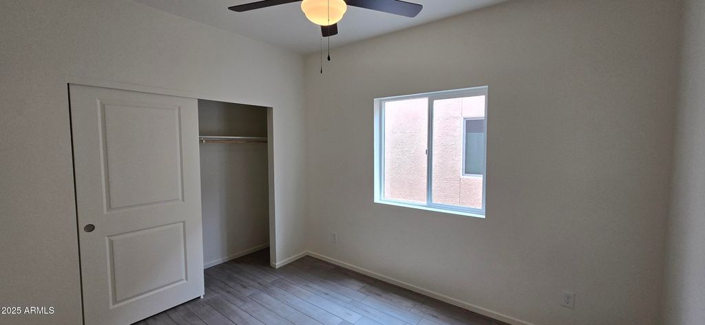 Image 13 of property listing at 307 S Meadowood Lane, Sierra Vista, AZ 85635