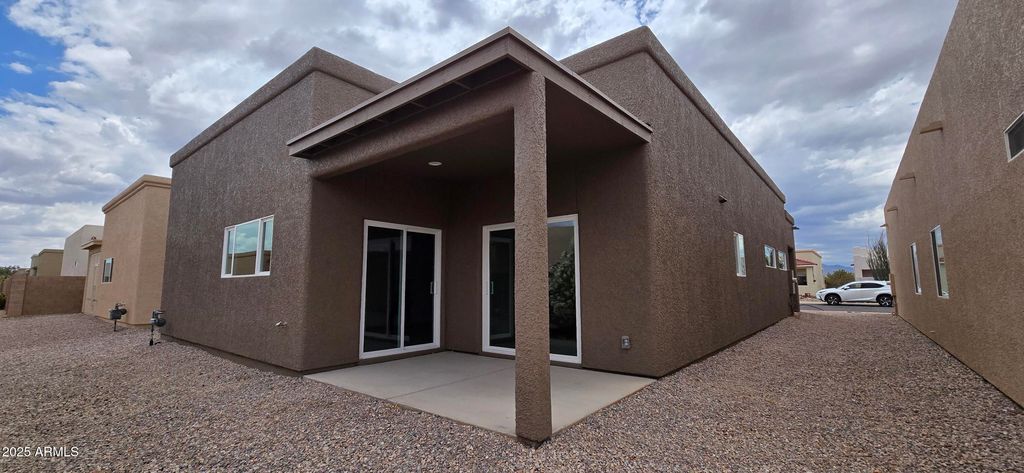 Image 22 of property listing at 307 S Meadowood Lane, Sierra Vista, AZ 85635