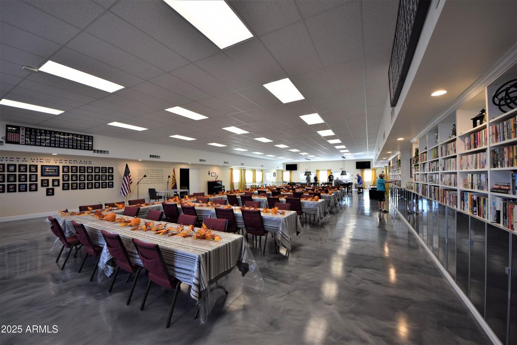 Image 25 of property listing at 307 S Meadowood Lane, Sierra Vista, AZ 85635