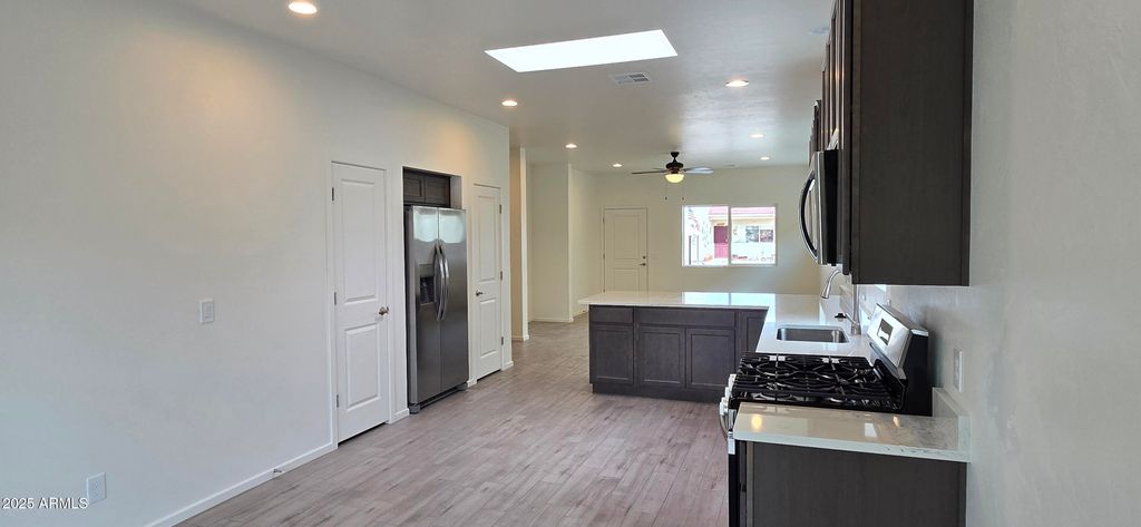 Image 9 of property listing at 307 S Meadowood Lane, Sierra Vista, AZ 85635