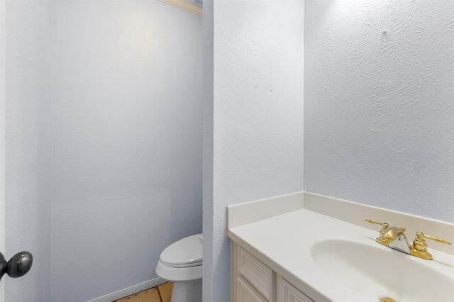 6773 Sunshine Valley Lane, Navasota, TX 77868