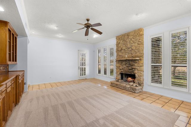 6773 Sunshine Valley Lane, Navasota, TX 77868