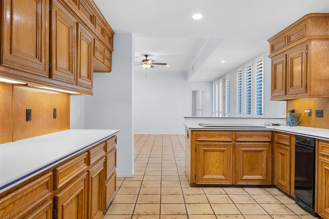 6773 Sunshine Valley Lane, Navasota, TX 77868