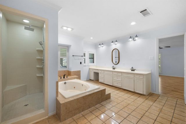 6773 Sunshine Valley Lane, Navasota, TX 77868