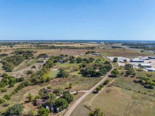 6773 Sunshine Valley Lane, Navasota, TX 77868