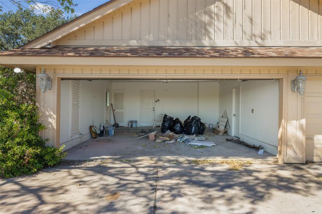 6773 Sunshine Valley Lane, Navasota, TX 77868