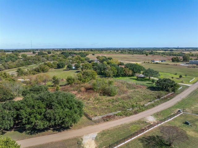 6773 Sunshine Valley Lane, Navasota, TX 77868
