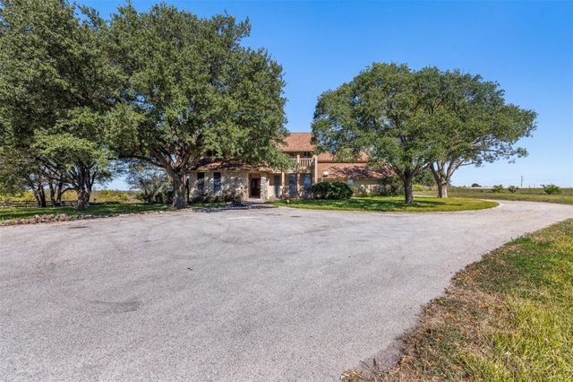 6773 Sunshine Valley Lane, Navasota, TX 77868