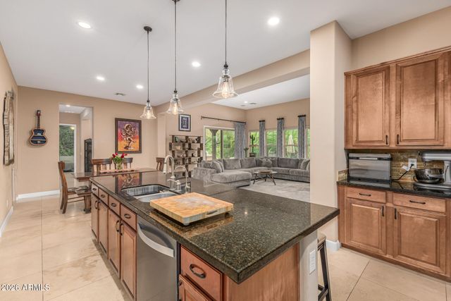 3139 E HARWELL Road, Phoenix, AZ 85042