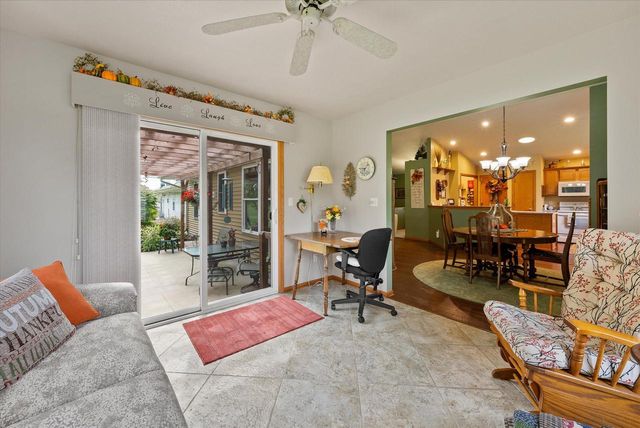 1661 Great Forest DRIVE, West Bend, WI 53090