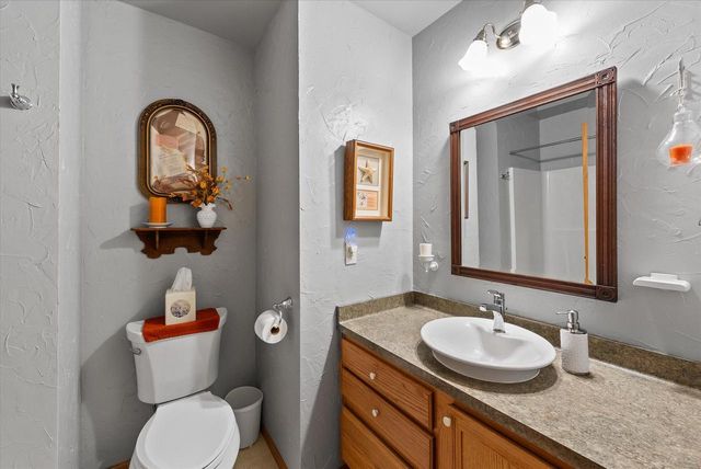 1661 Great Forest DRIVE, West Bend, WI 53090