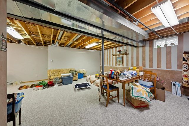 1661 Great Forest DRIVE, West Bend, WI 53090