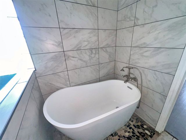 3661 Emo Street, Midlothian, TX 76065