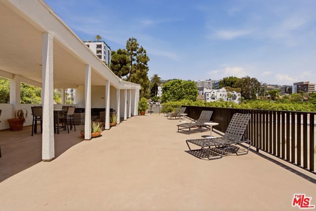 960 Larrabee Street 117, West Hollywood, CA 90069