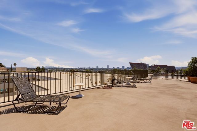 960 Larrabee Street 117, West Hollywood, CA 90069