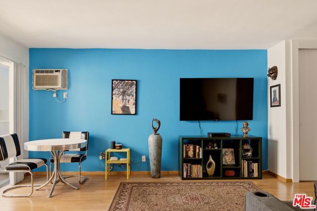 960 Larrabee Street 117, West Hollywood, CA 90069