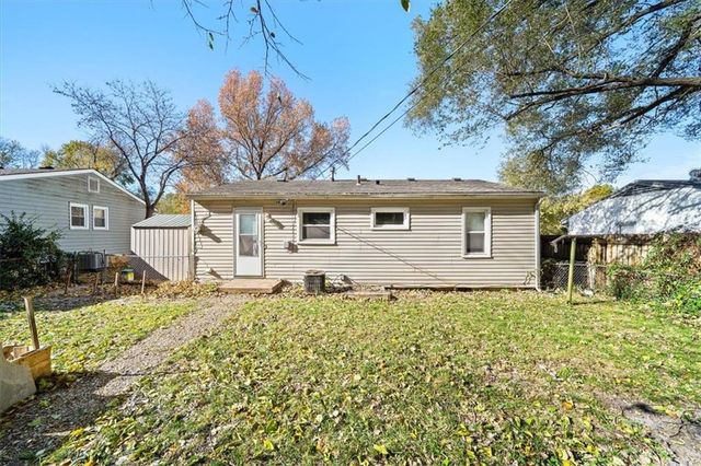 5133 N Corrington Avenue, Kansas City, MO 64119