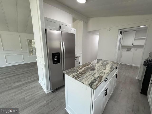 817 E MAIN ST, Millville, NJ 08332