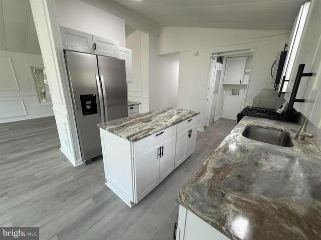 817 E MAIN ST, Millville, NJ 08332