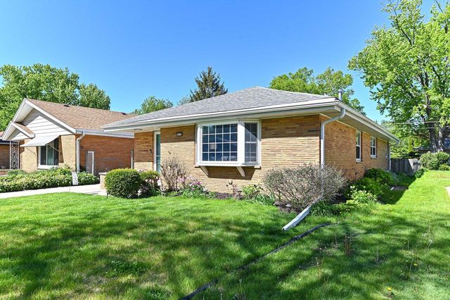 4131 93rd STREET, Wauwatosa, WI 53222
