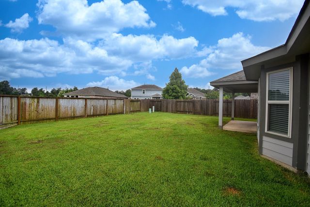 326 Stablebrook Street, Magnolia, TX 77354