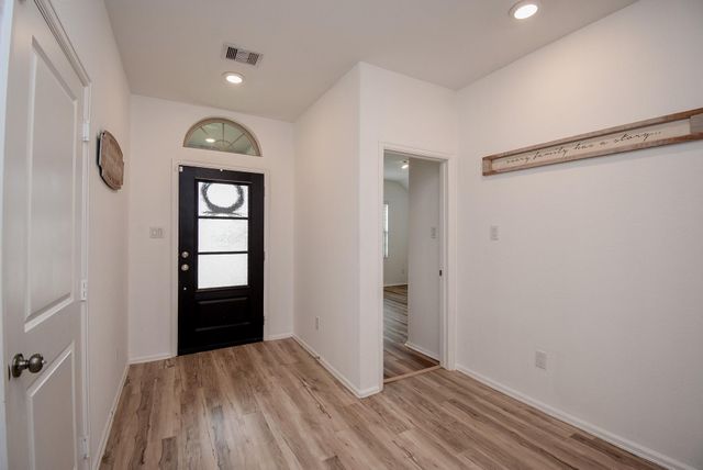 326 Stablebrook Street, Magnolia, TX 77354