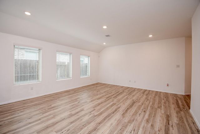 326 Stablebrook Street, Magnolia, TX 77354