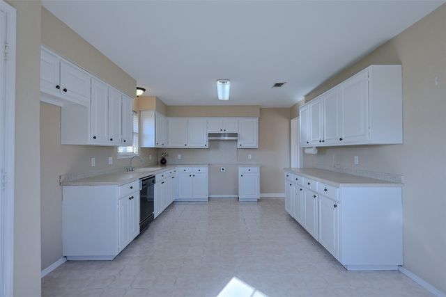 7848 Nine Mile Bridge Road, Fort Worth, TX 76135