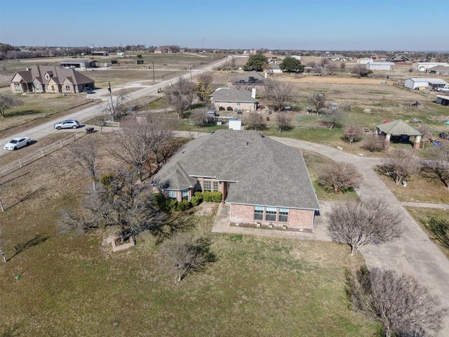 7848 Nine Mile Bridge Road, Fort Worth, TX 76135